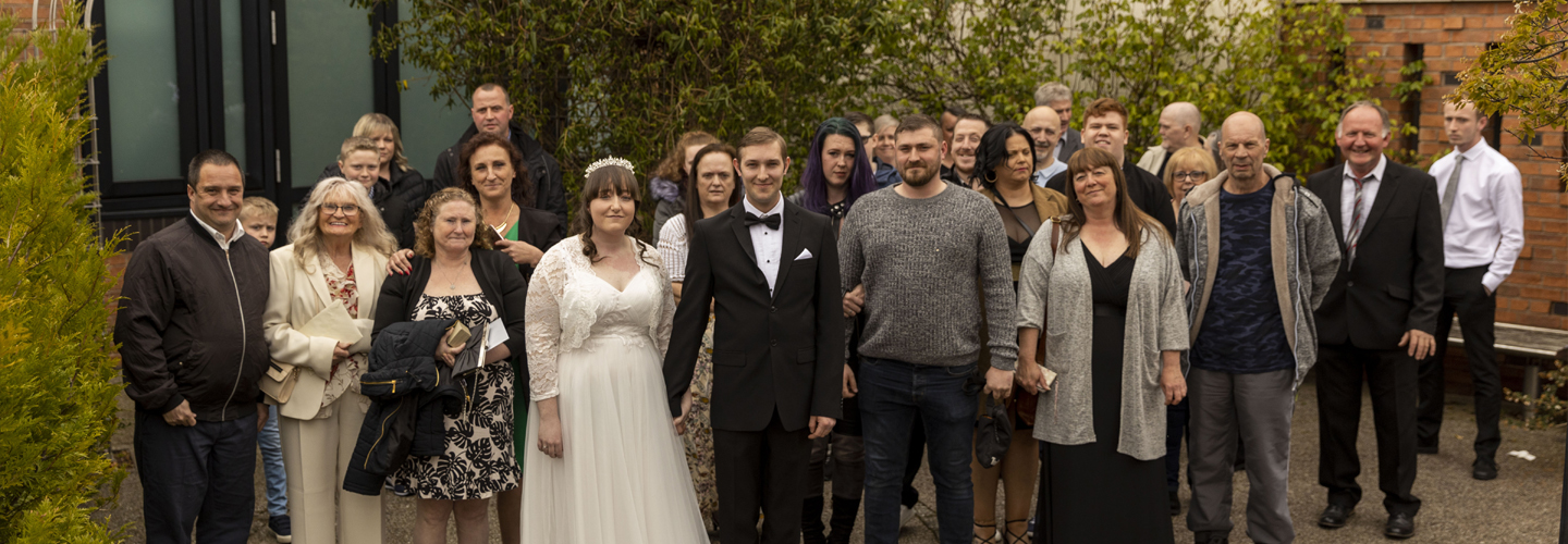 Image of the wedding party.